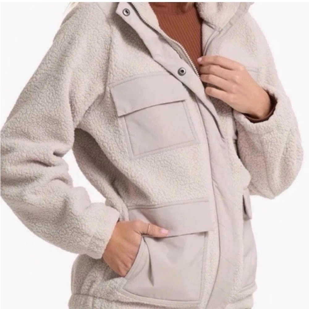 Vuori Utility Sherpa Jacket Dark Salt